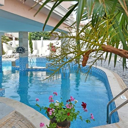 Sirena Palace Family Hotel Obzor Exteriör bild