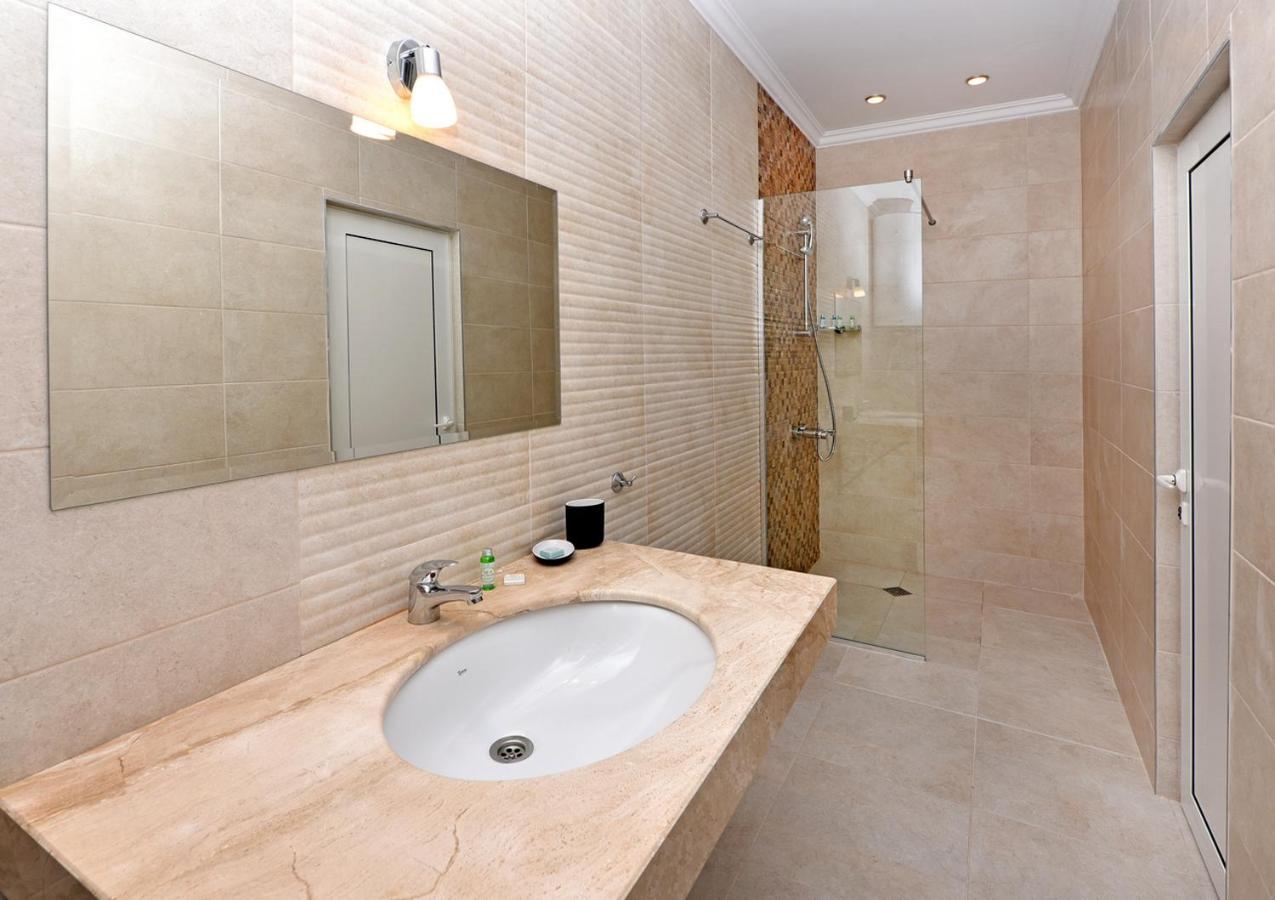 Sirena Palace Family Hotel Obzor Exteriör bild
