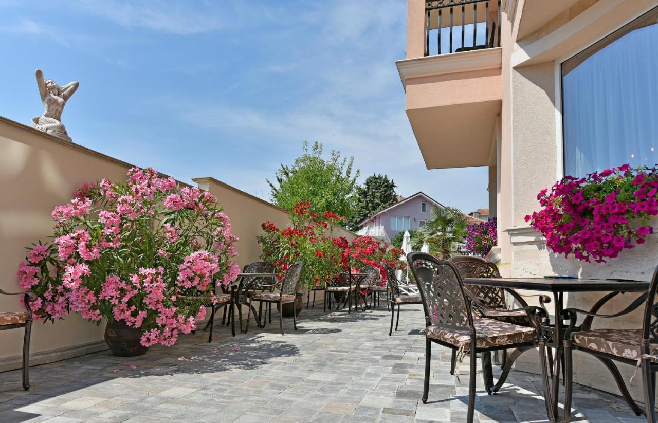 Sirena Palace Family Hotel Obzor Exteriör bild