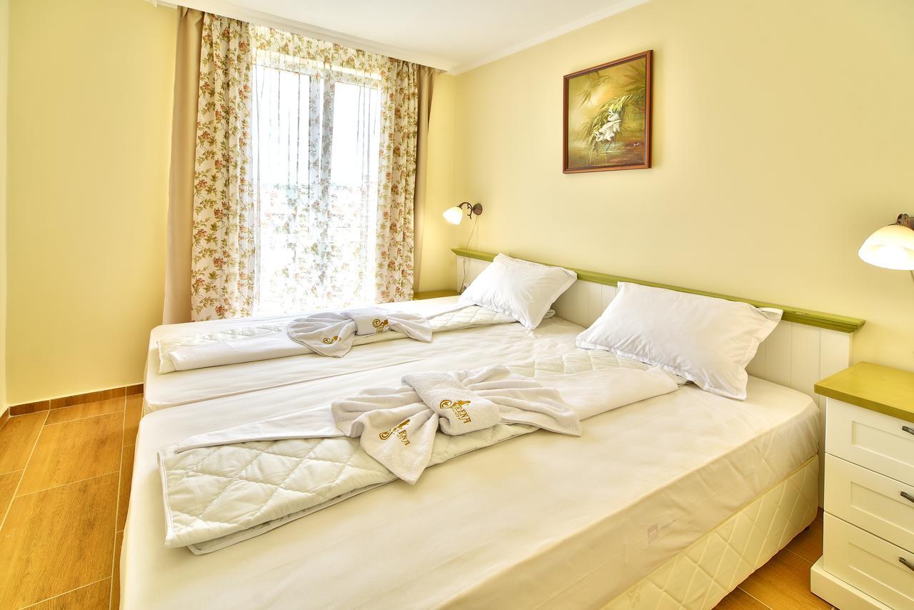 Sirena Palace Family Hotel Obzor Exteriör bild