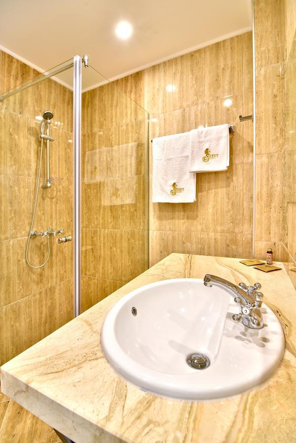 Sirena Palace Family Hotel Obzor Exteriör bild