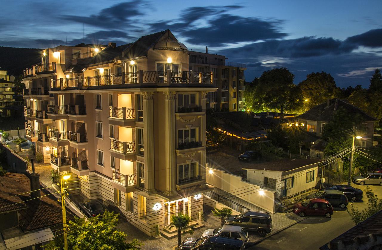 Sirena Palace Family Hotel Obzor Exteriör bild